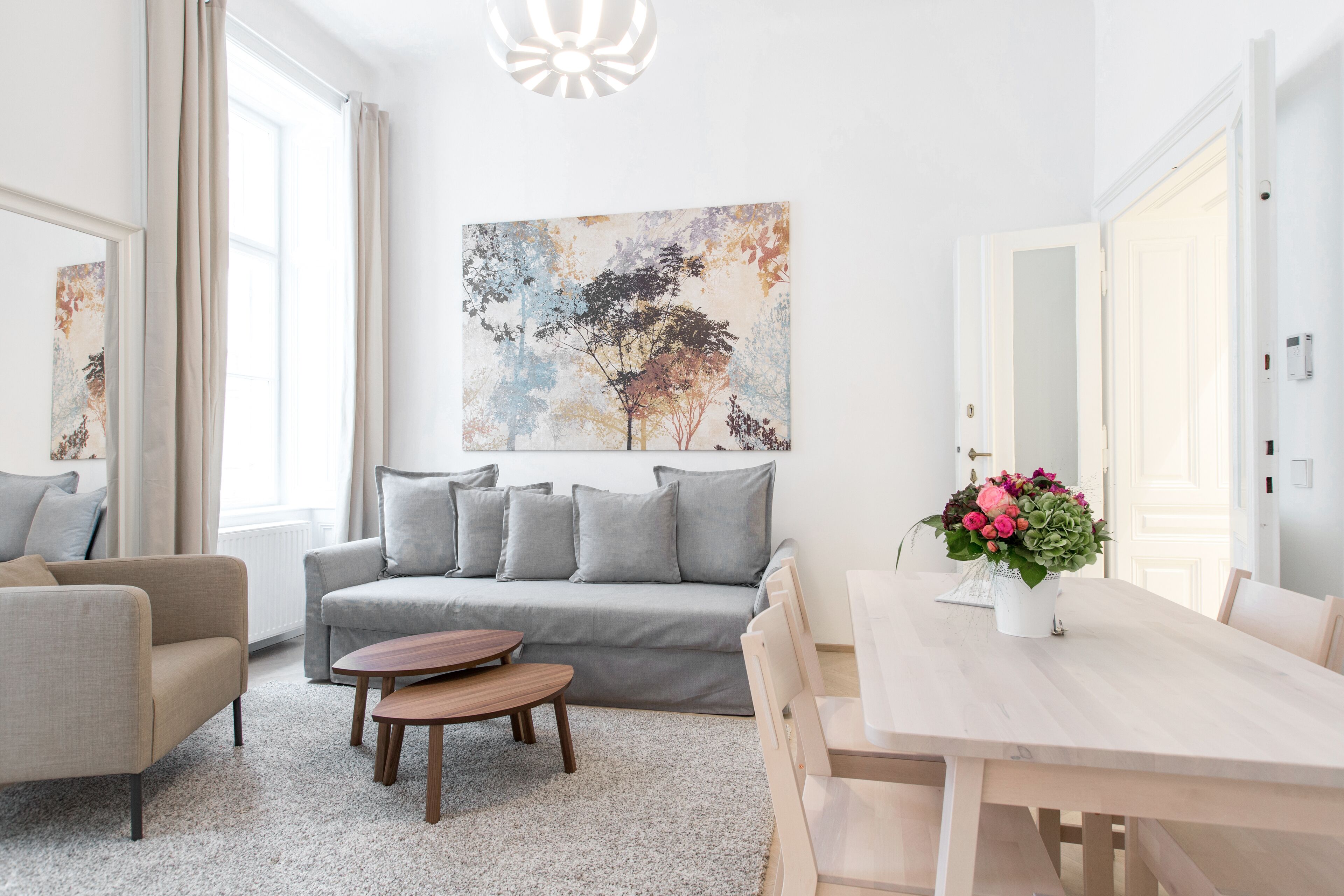 HeyMi Apartments