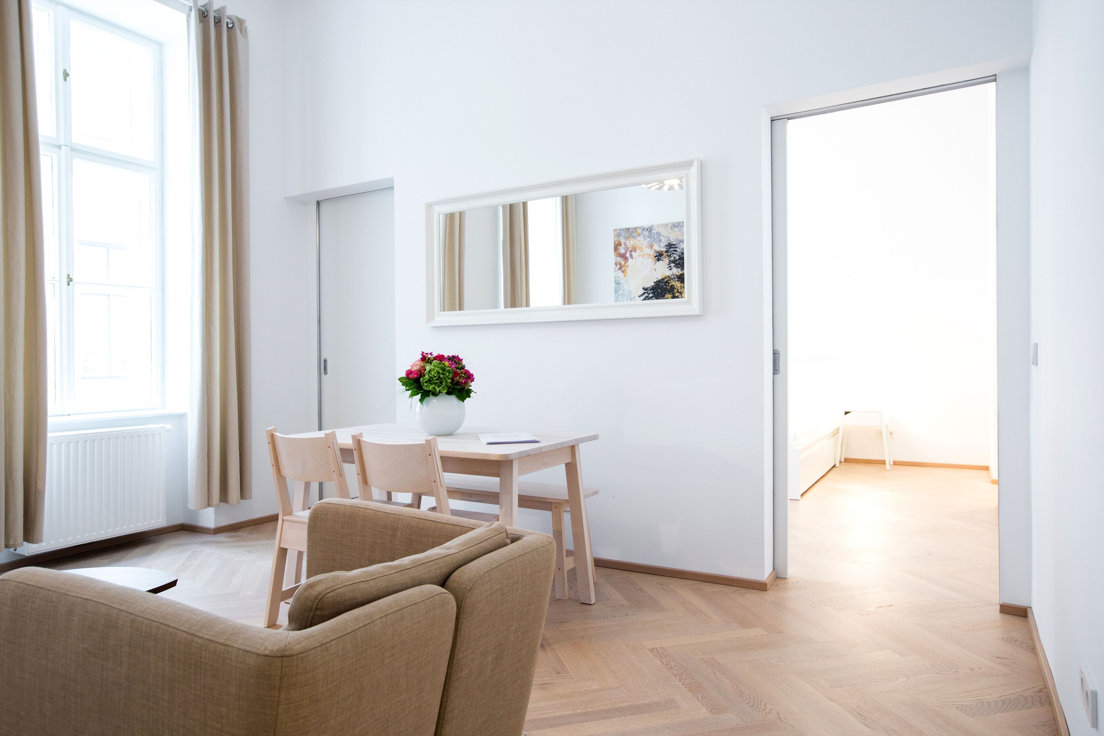 HeyMi Apartments