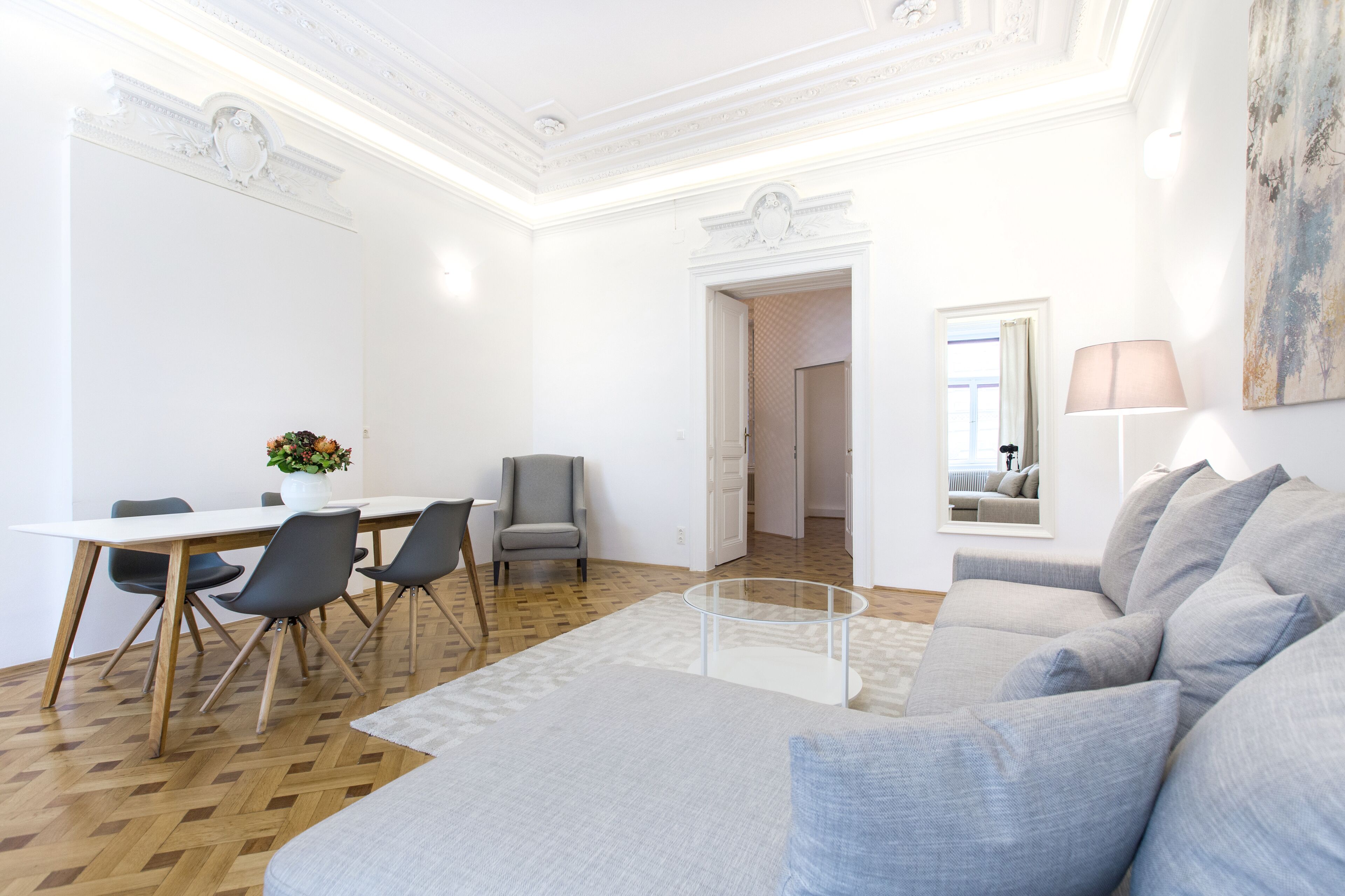 HeyMi Apartments