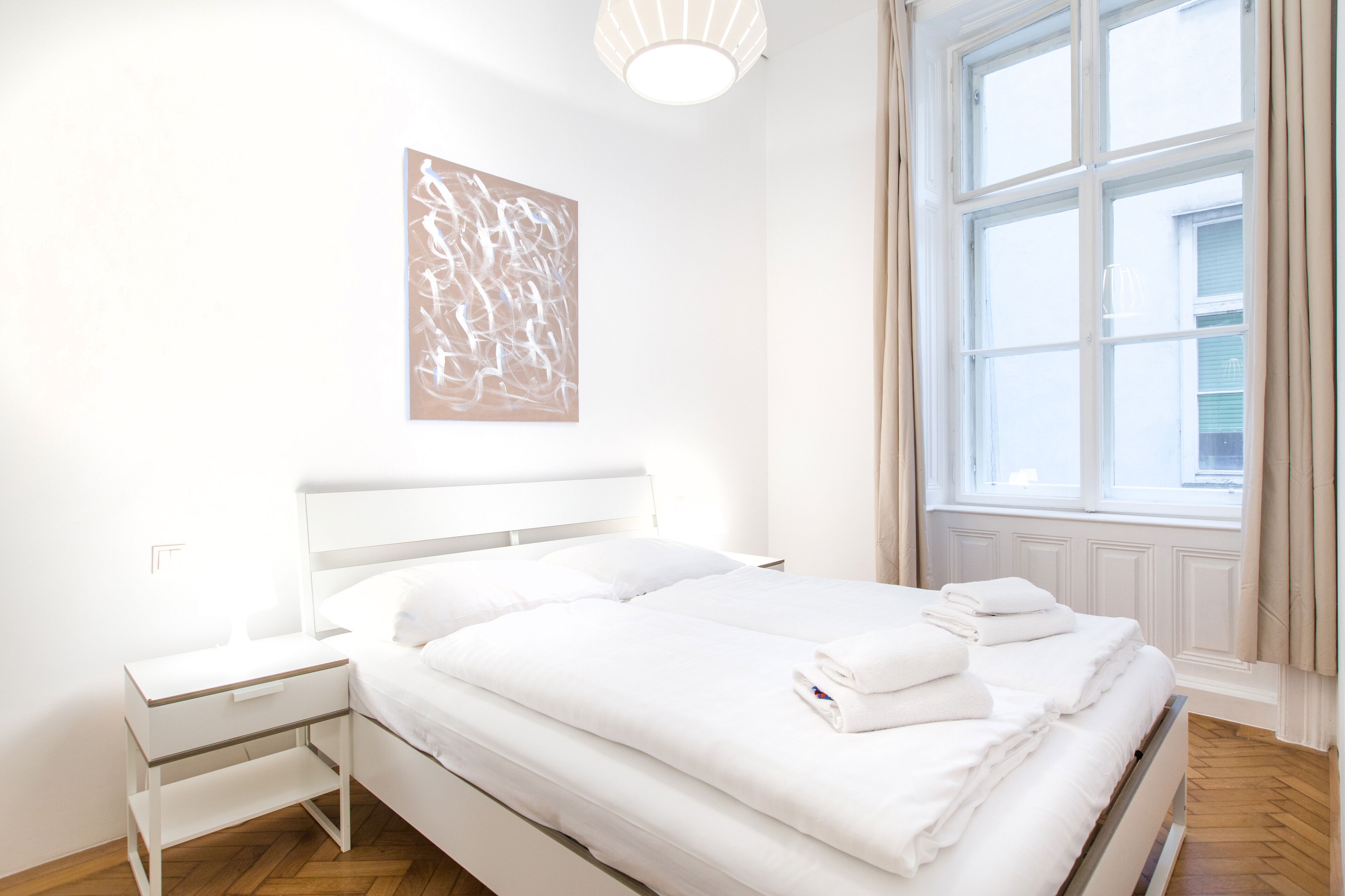HeyMi Apartments