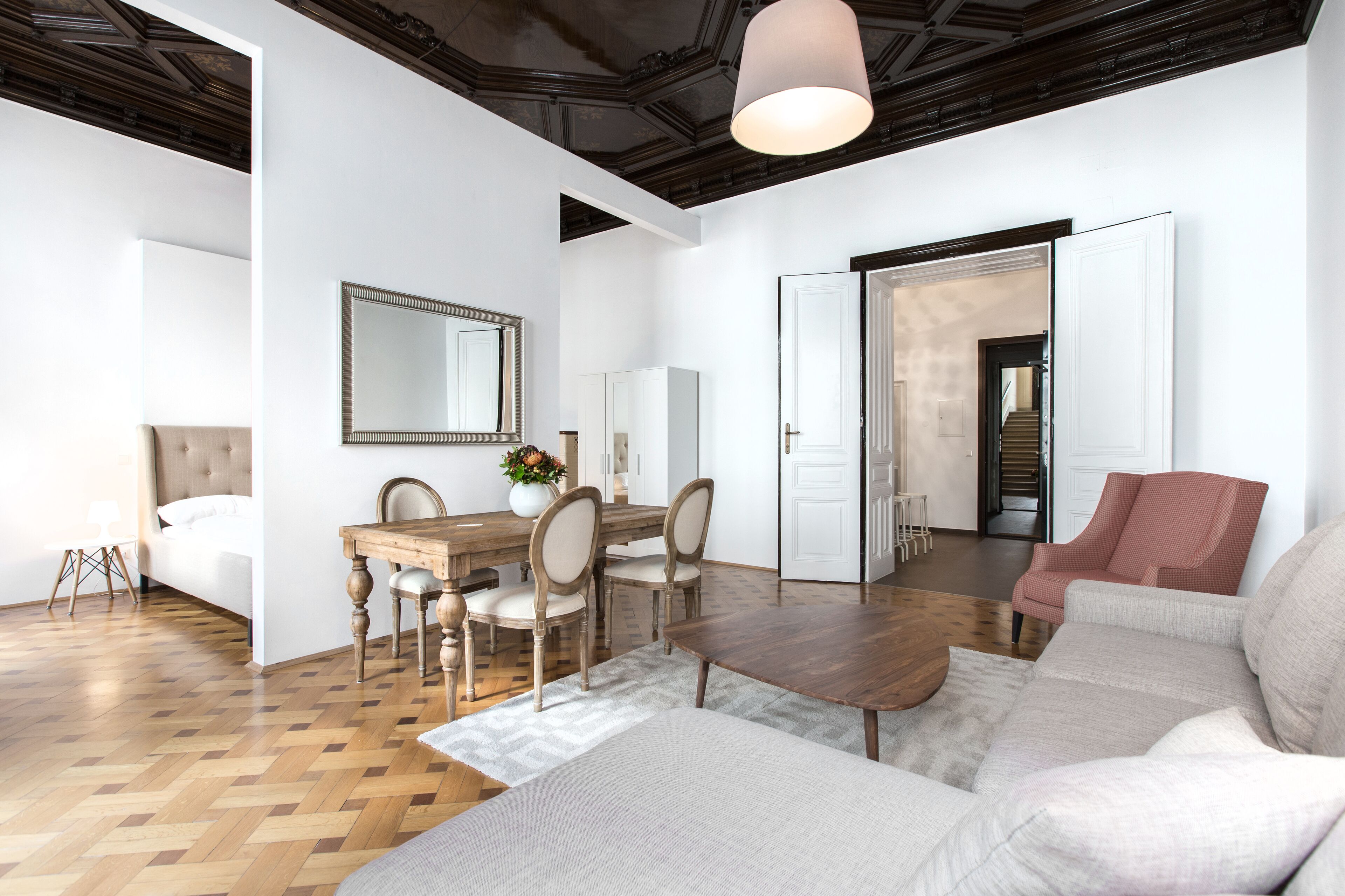 HeyMi Apartments