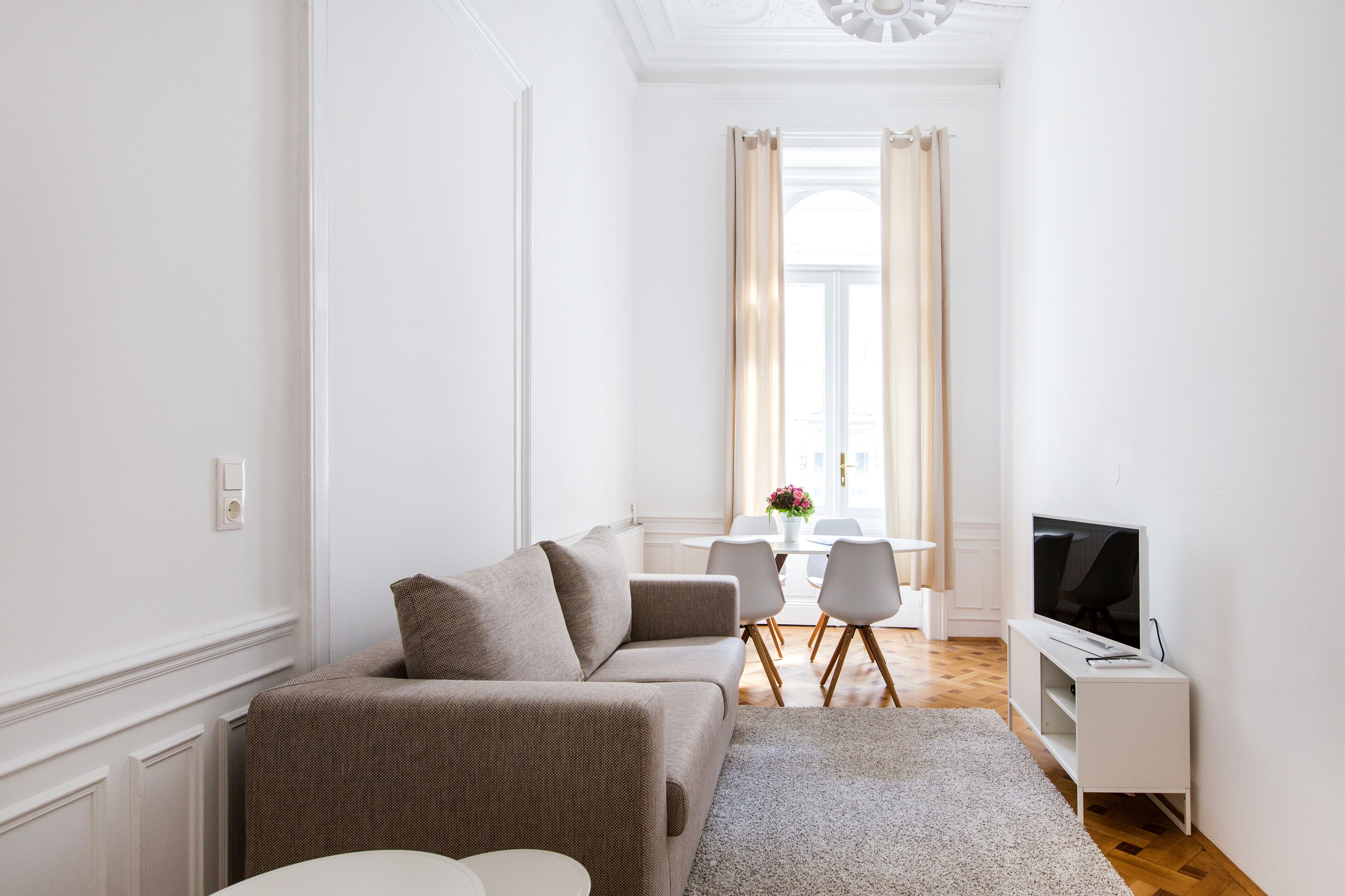 HeyMi Apartments