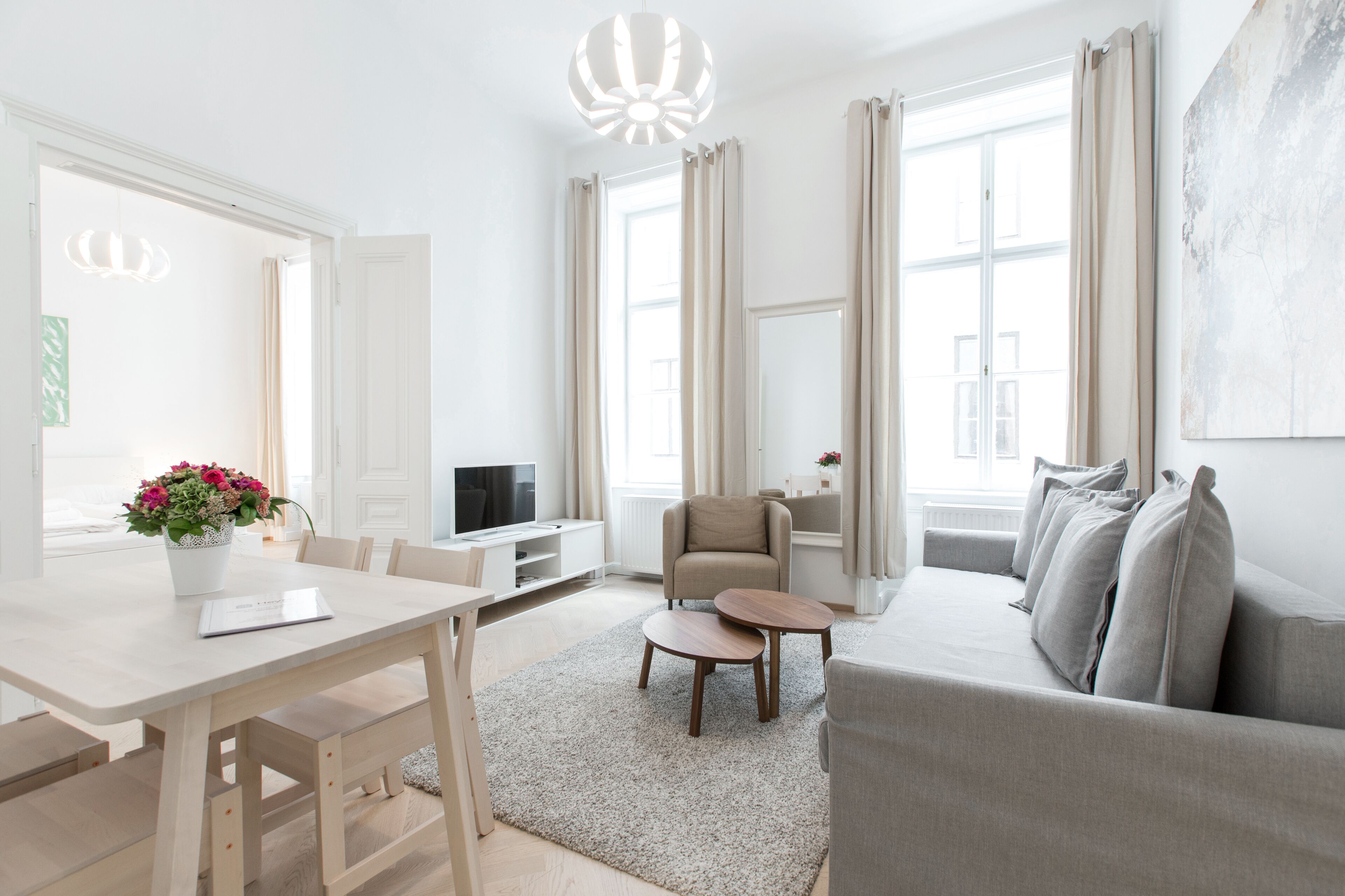 HeyMi Apartments