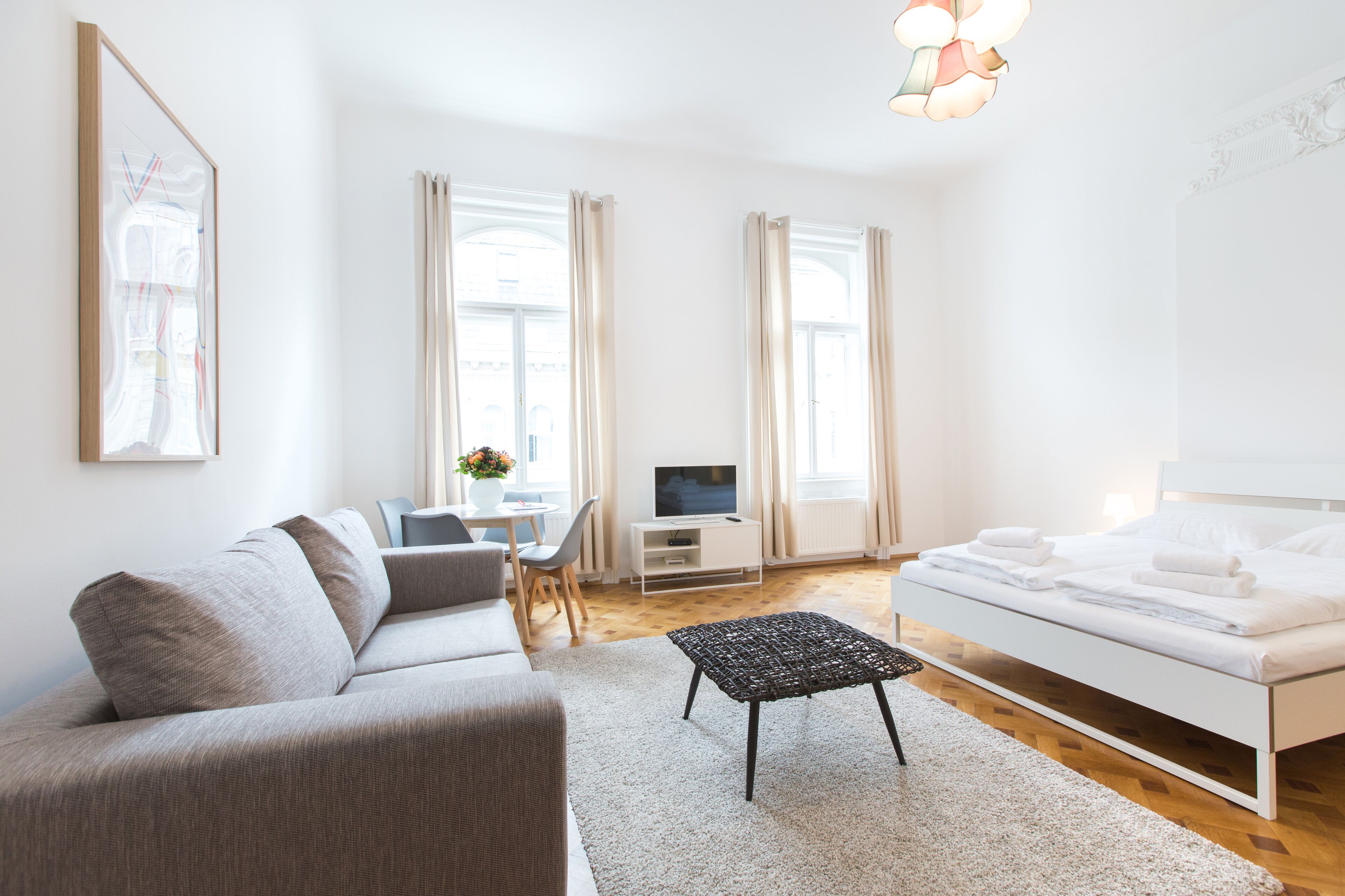 HeyMi Apartments
