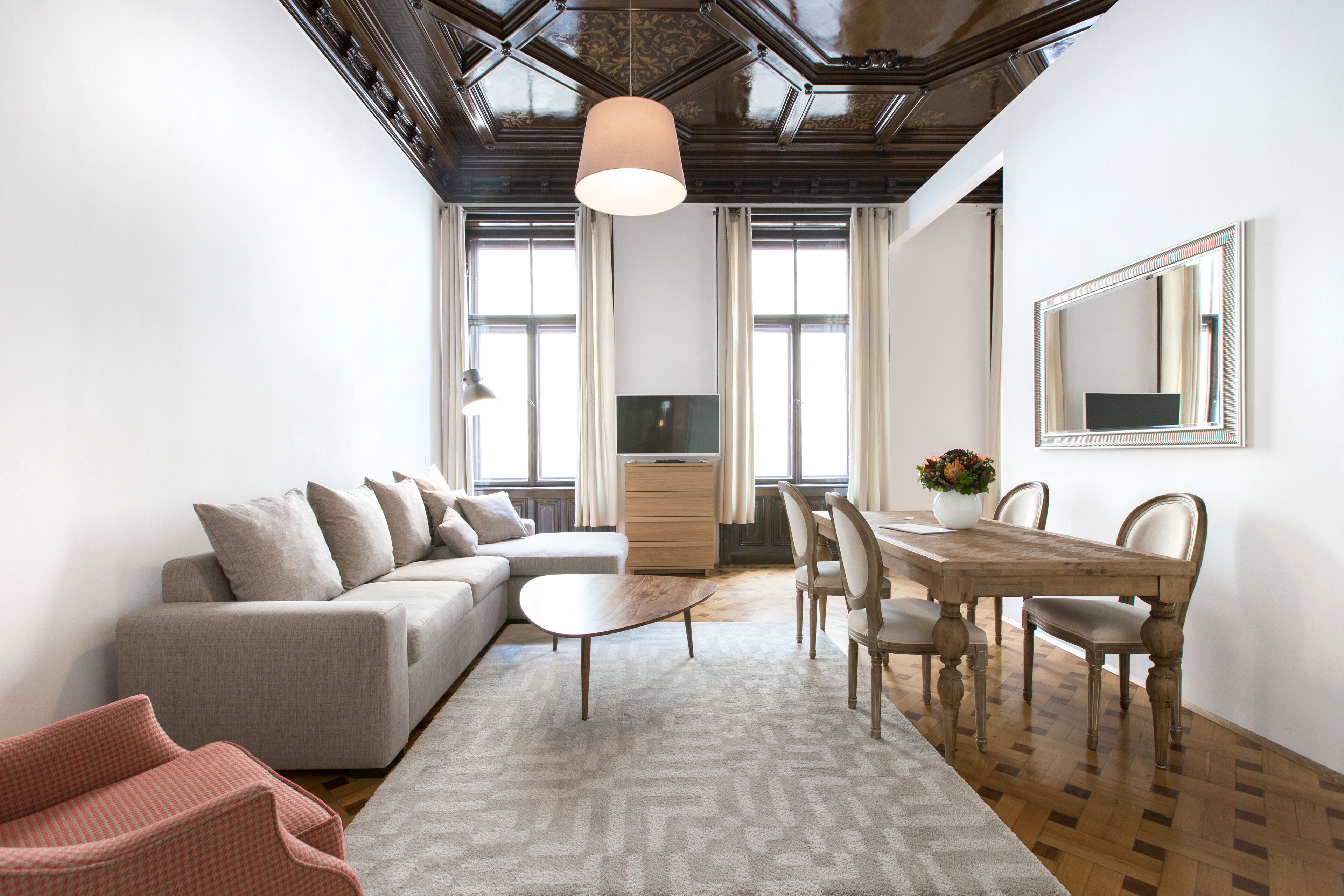 HeyMi Apartments