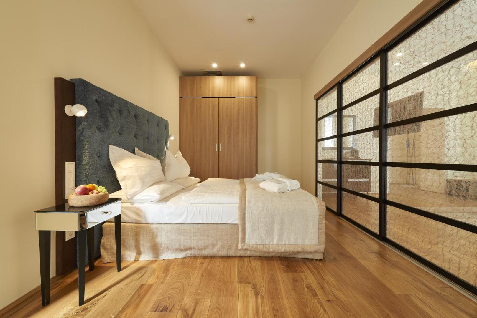 HiLight Suites Hotel
