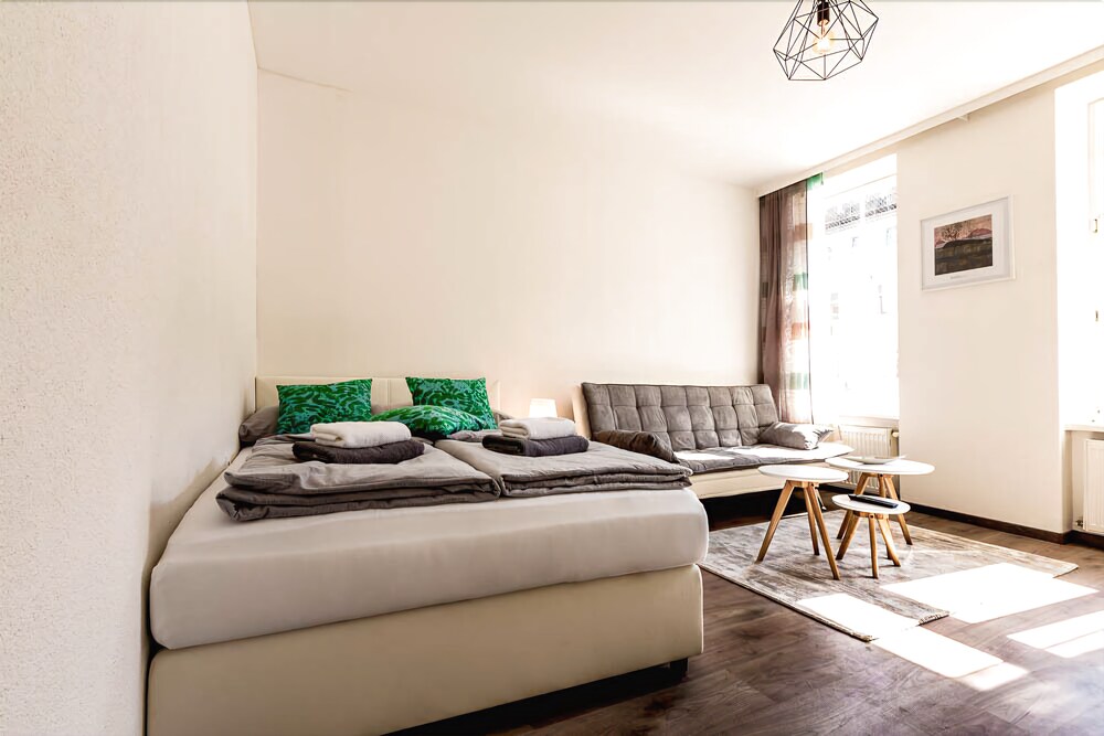 Holiday & Business Apartments Märzstrasse