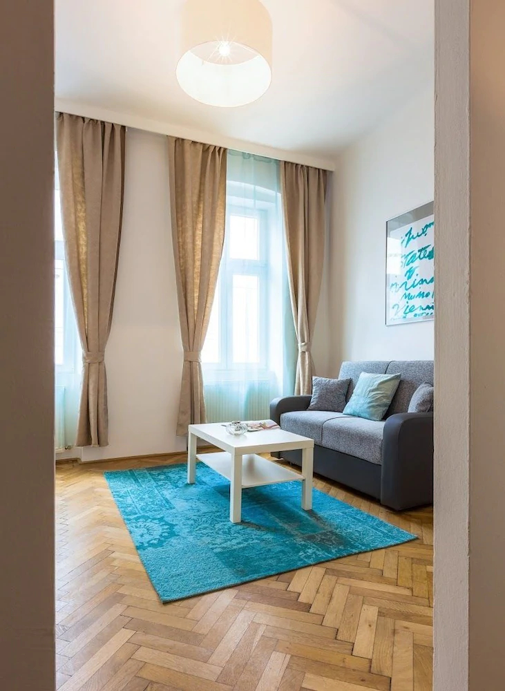 Holiday & Business Apartments Märzstrasse