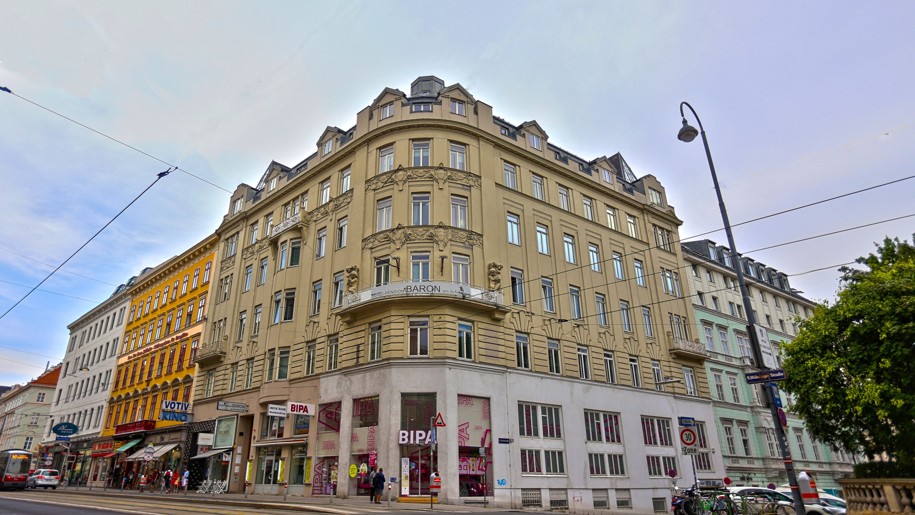 Hotel-Pension Baron am Schottentor