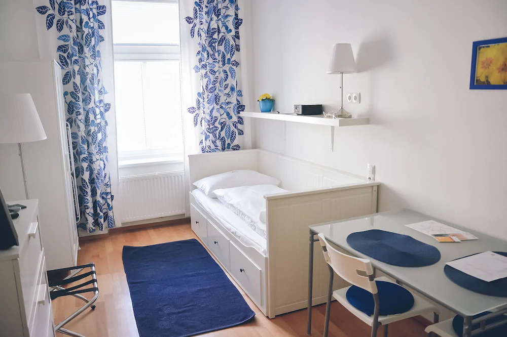 Jl Apartments