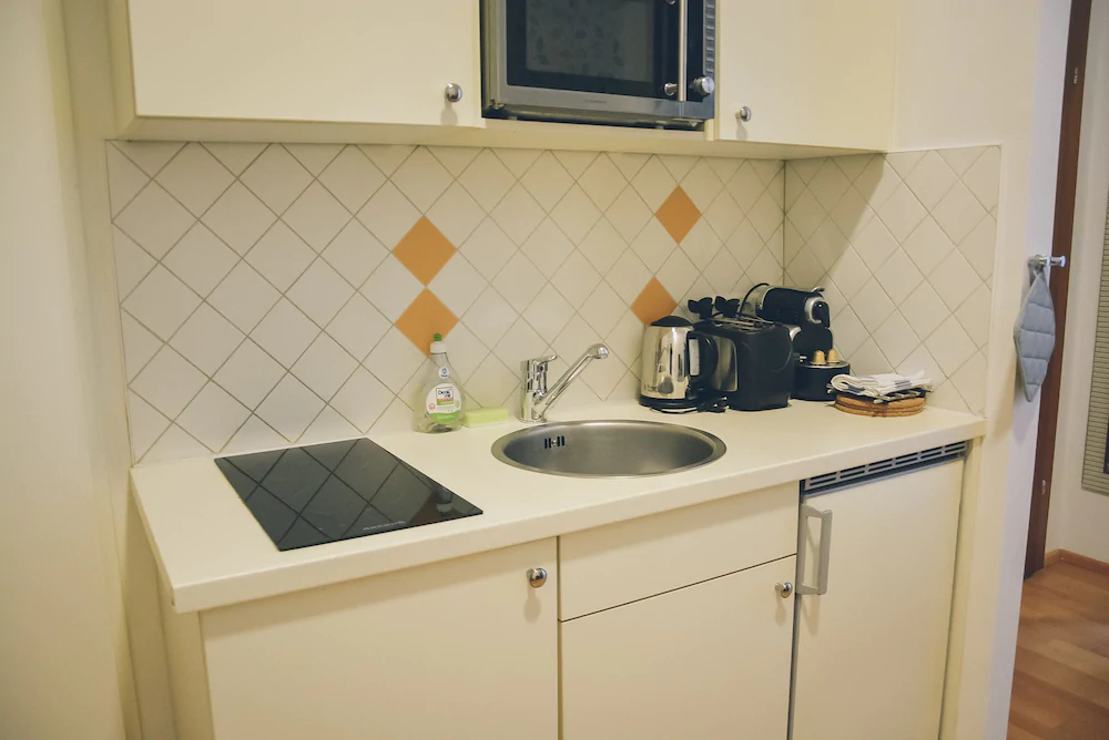 Jl Apartments