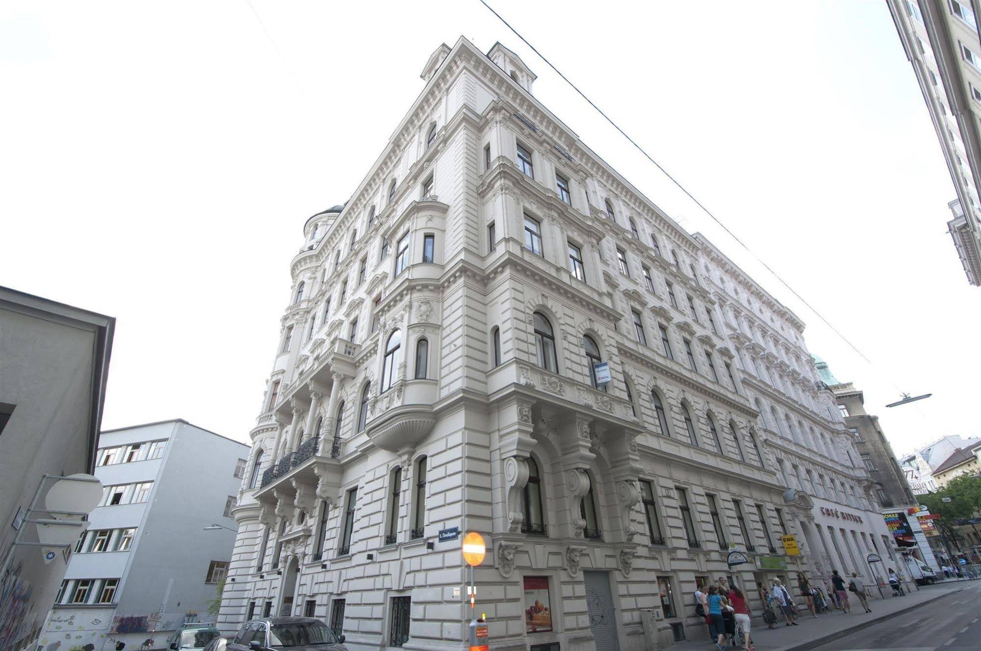 K&T Boardinghouse