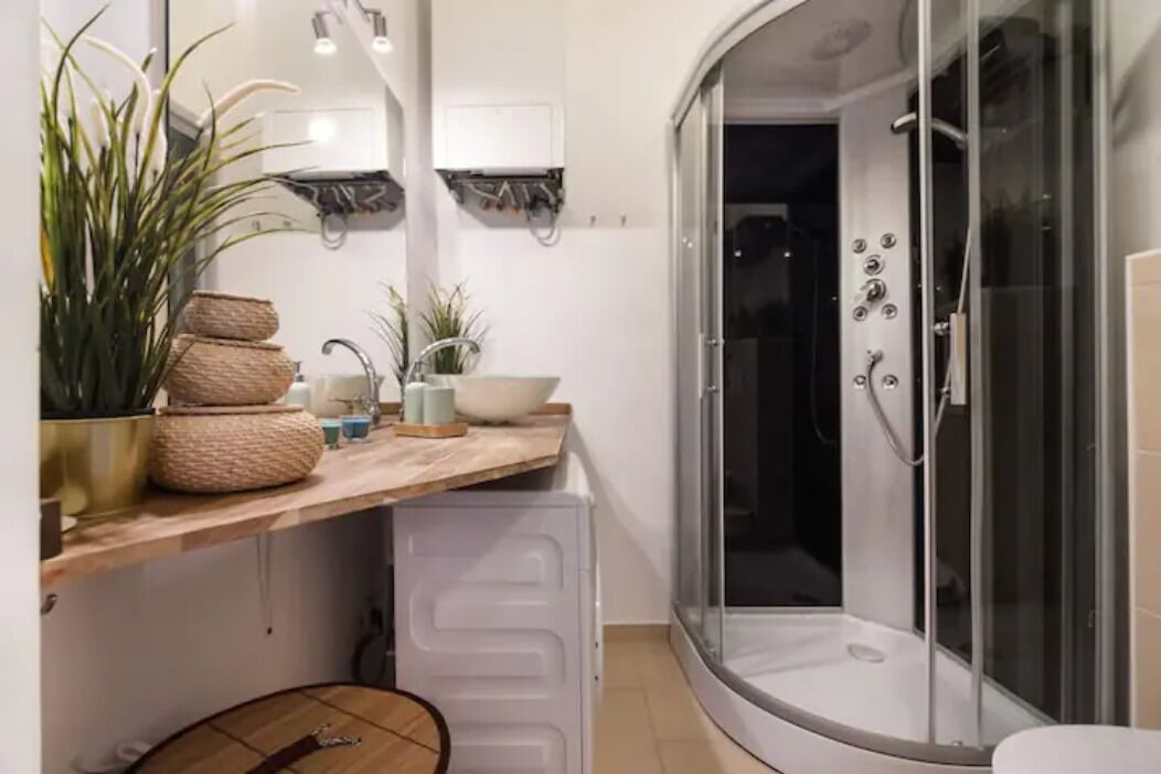 Luxurious and Bright