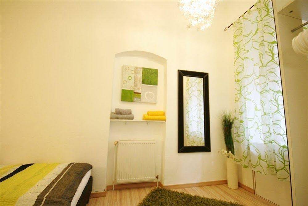 Luxury City Center Apartment