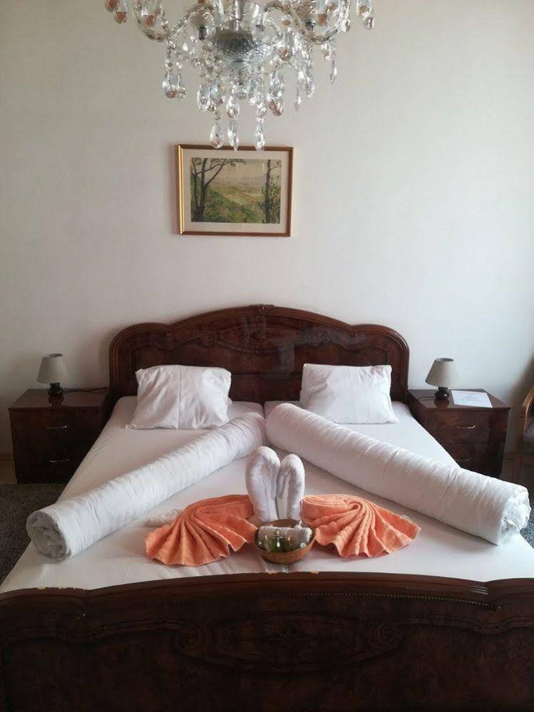 Marien-Hof Appartment Hotel