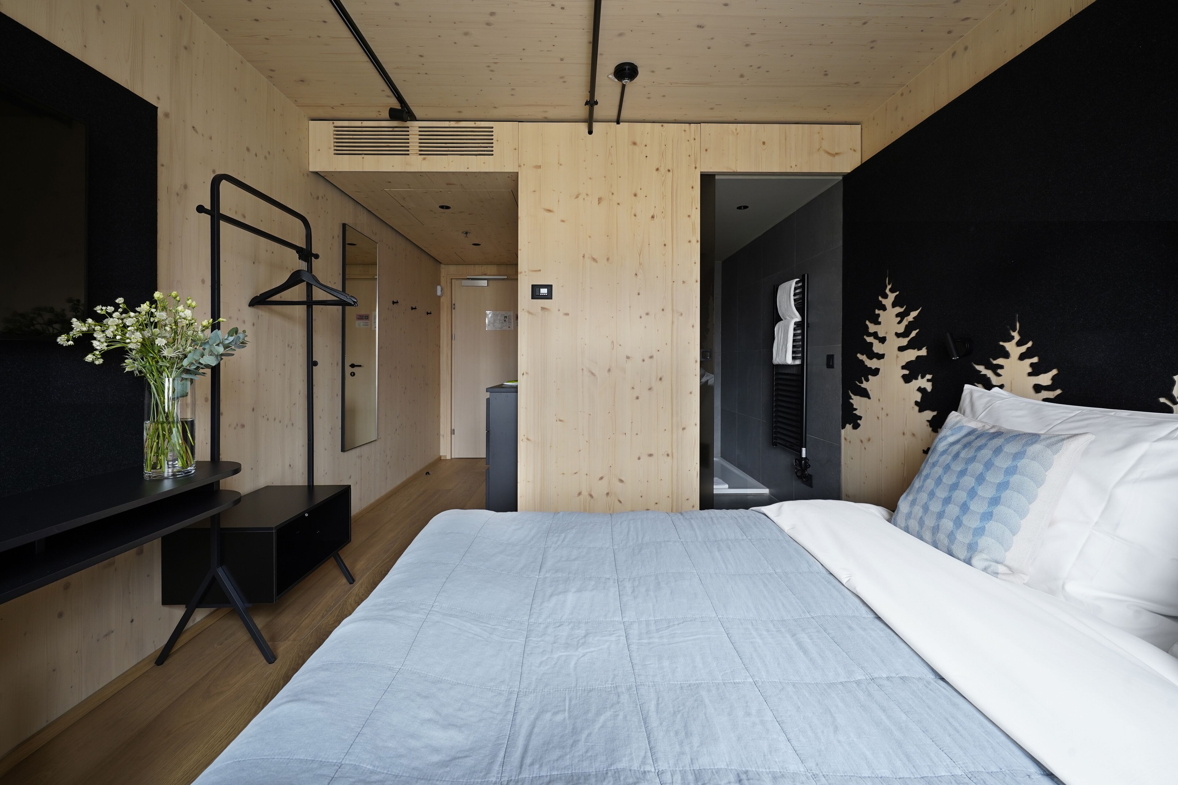 Numa Vienna Wood