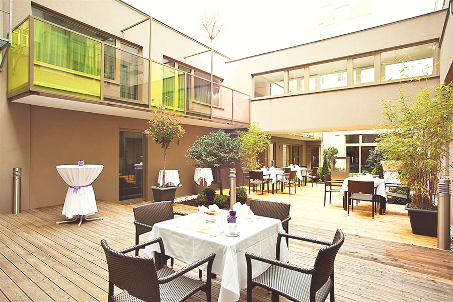 Pakat Suites