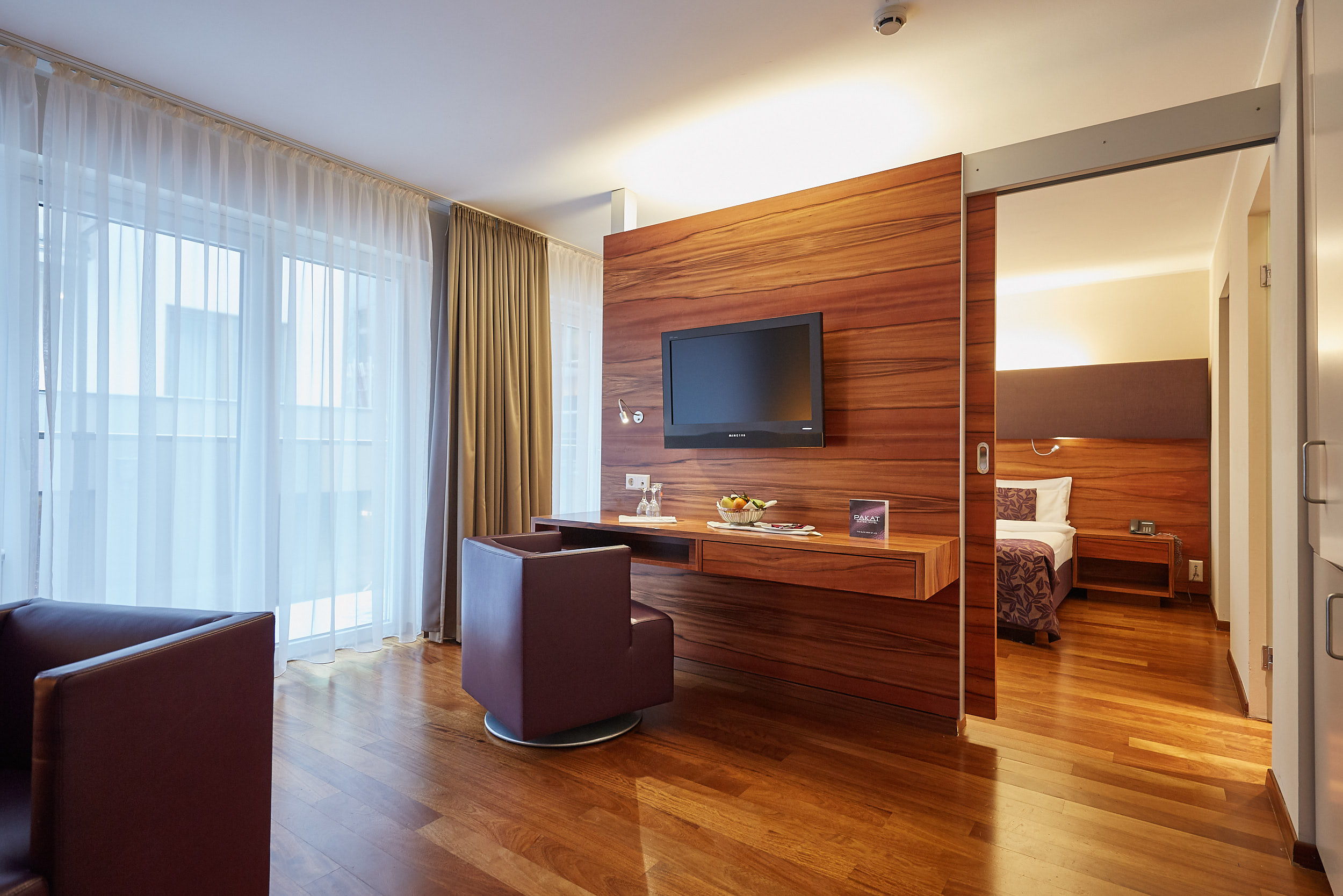 Pakat Suites