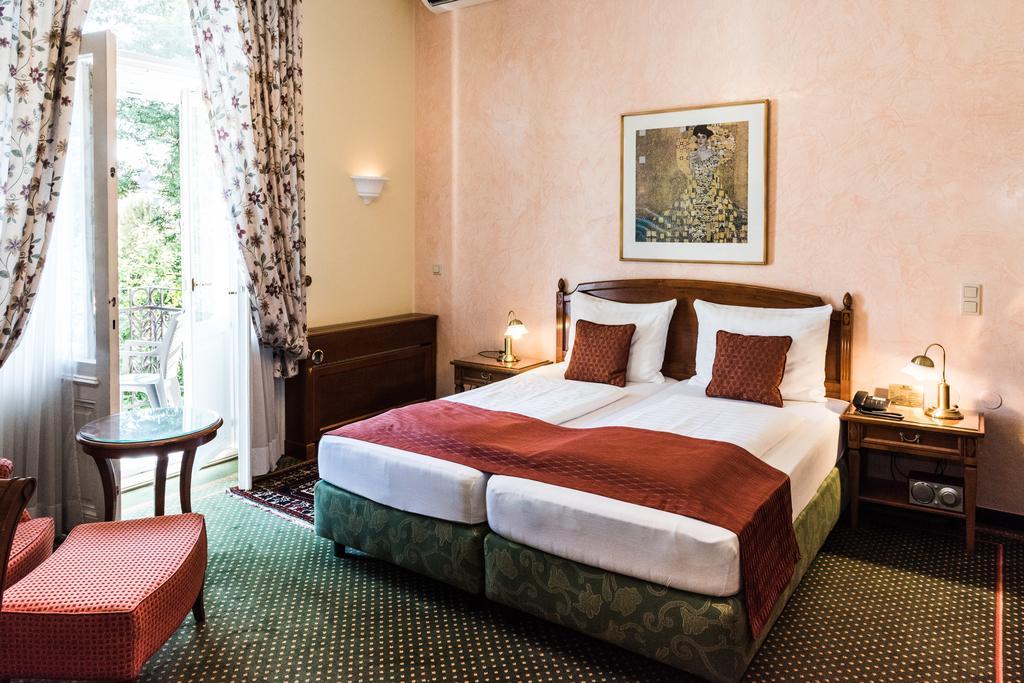hideauts hotels Villa R
