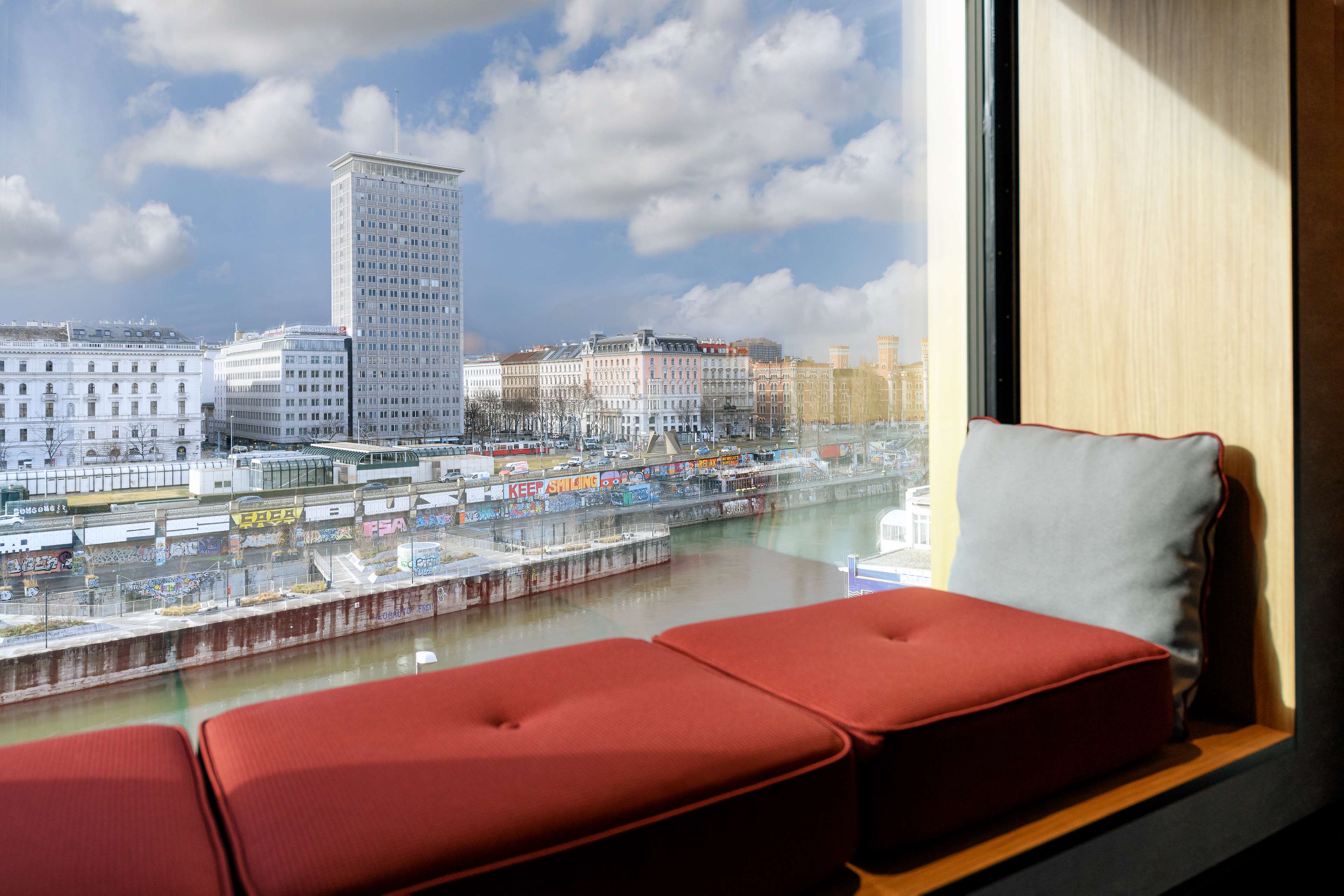 Radisson RED Vienna