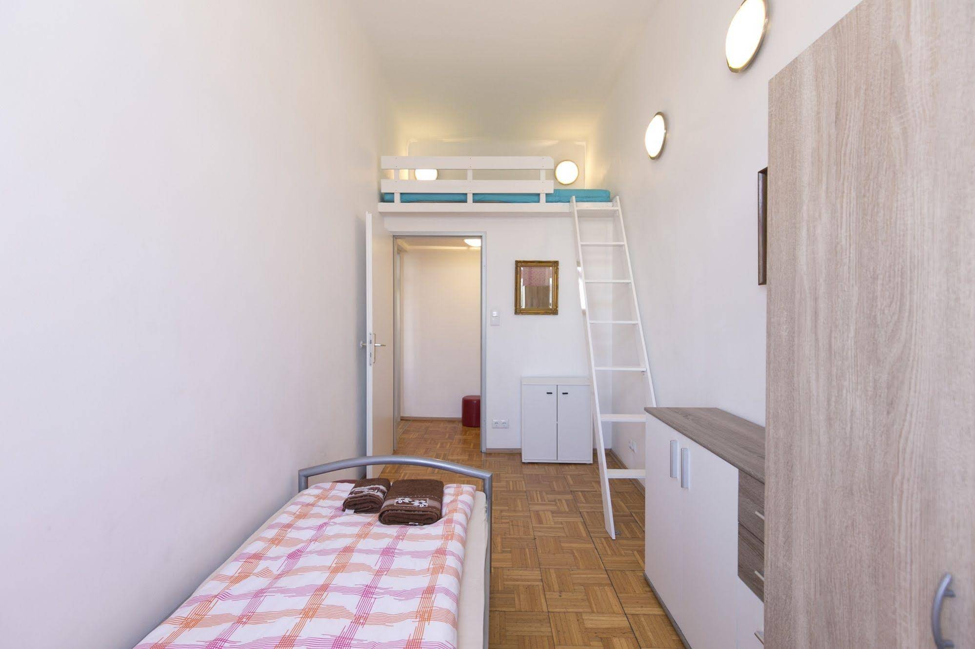Raisa Apartments Lerchenfelder Gürtel 30