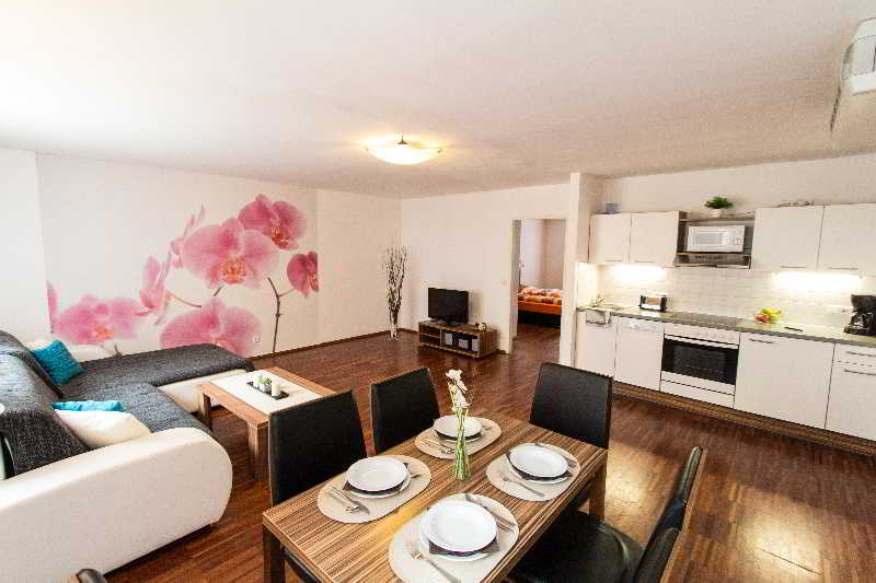 Royal Living Apartments