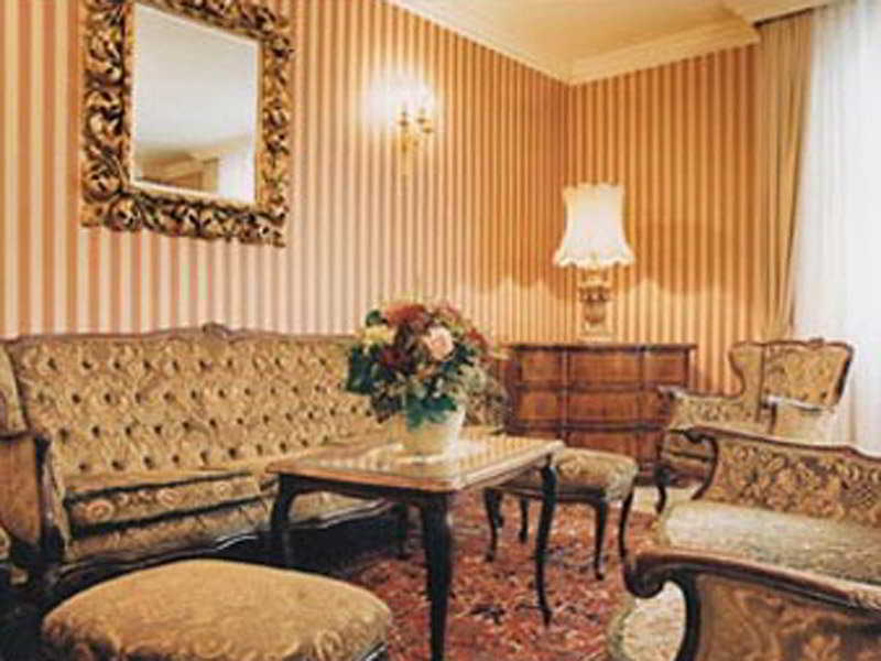 HENRI Hotel Wien Siebterbezirk