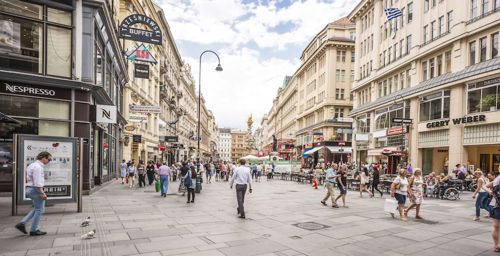Senator Suite Stephansplatz by Welcome2vienna