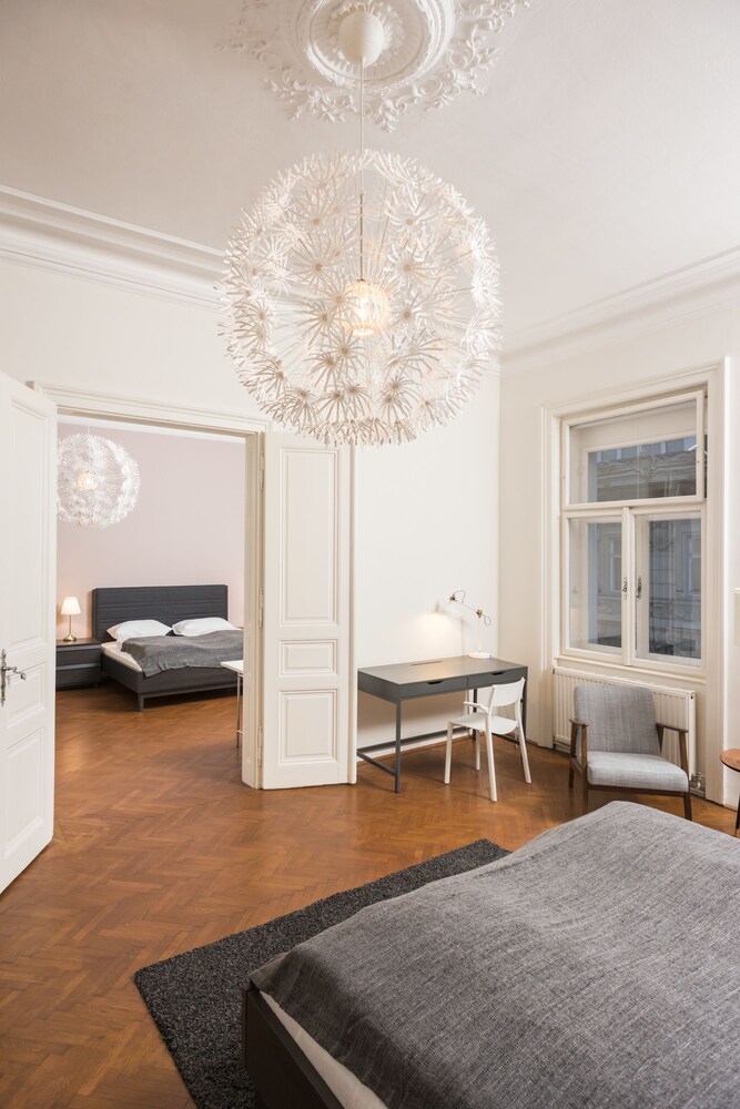 Senator Suite Stephansplatz by Welcome2vienna