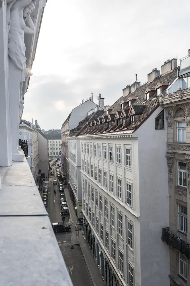 Senator Suite Stephansplatz by Welcome2vienna