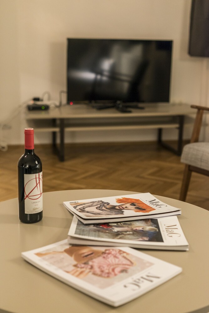 Senator Suite Stephansplatz by Welcome2vienna
