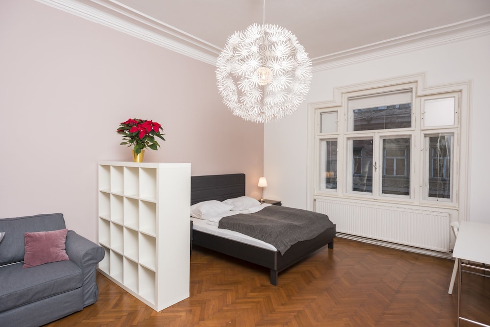 Senator Suite Stephansplatz by Welcome2vienna
