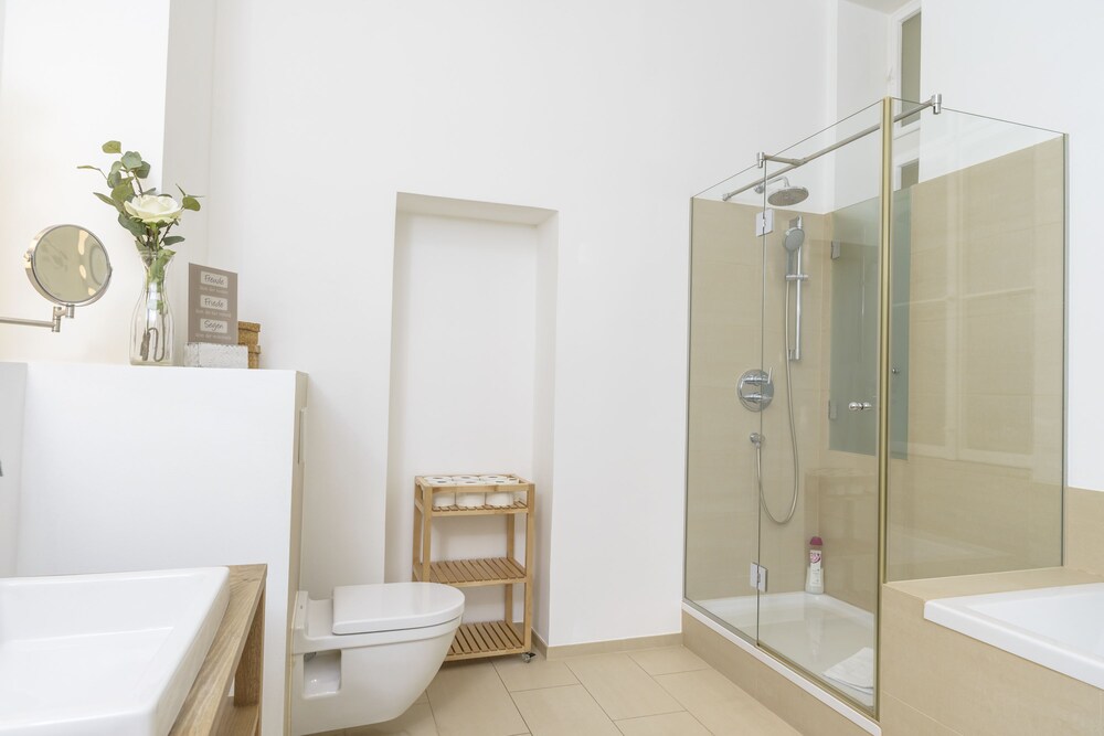 Senator Suite Stephansplatz by Welcome2vienna