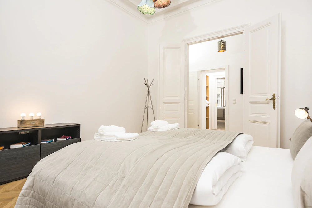 Senator Suite Stephansplatz by Welcome2vienna