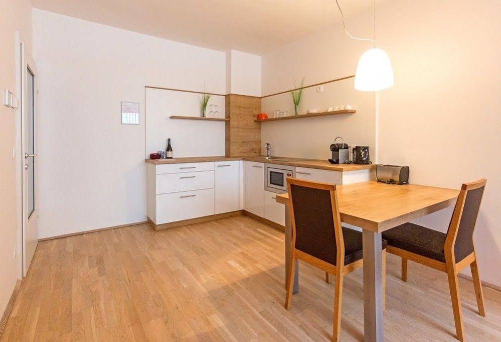 Servus Vienna Karlsplatz