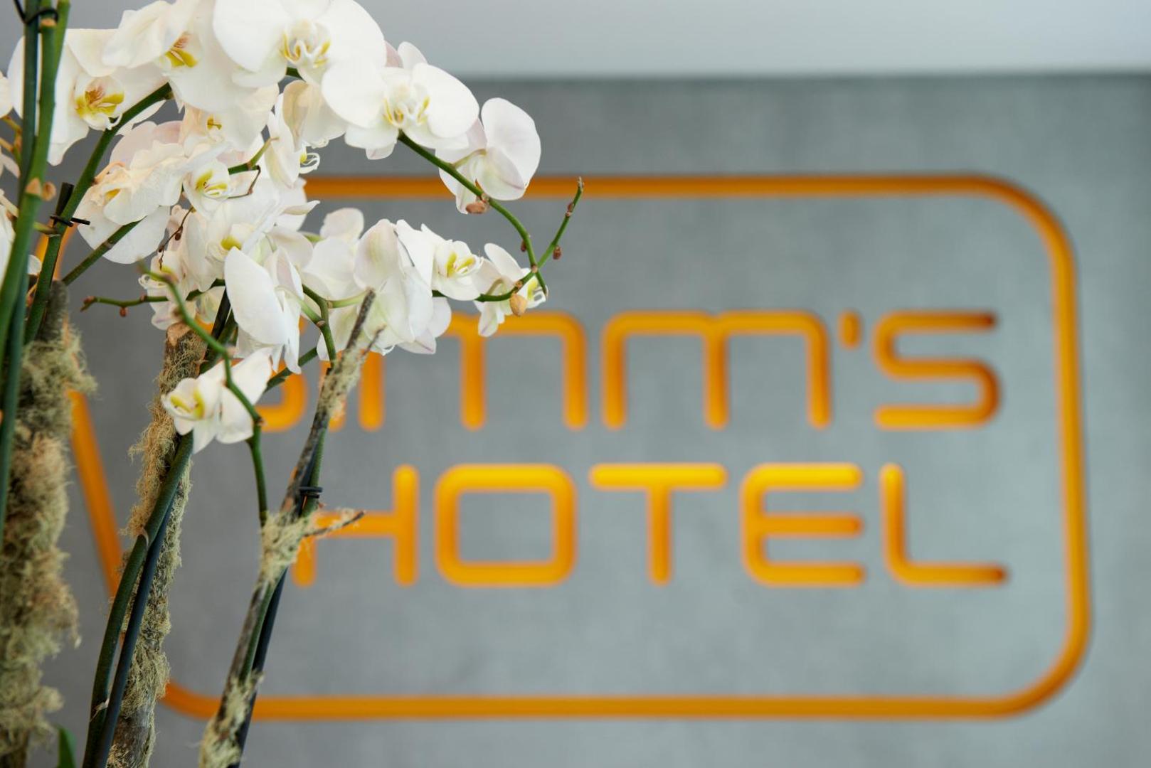 SIMM's Hotel