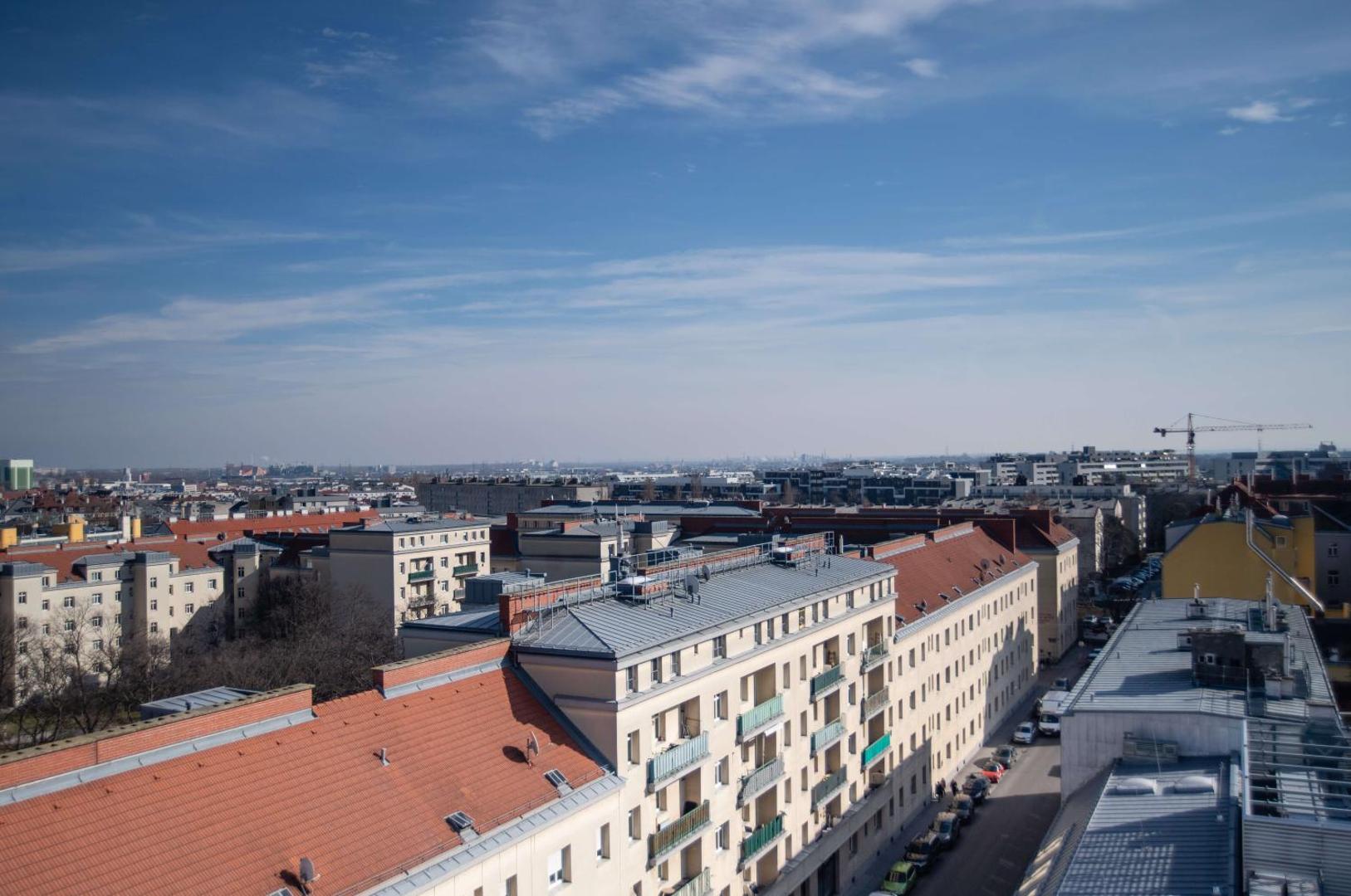 SIMM's Hotel