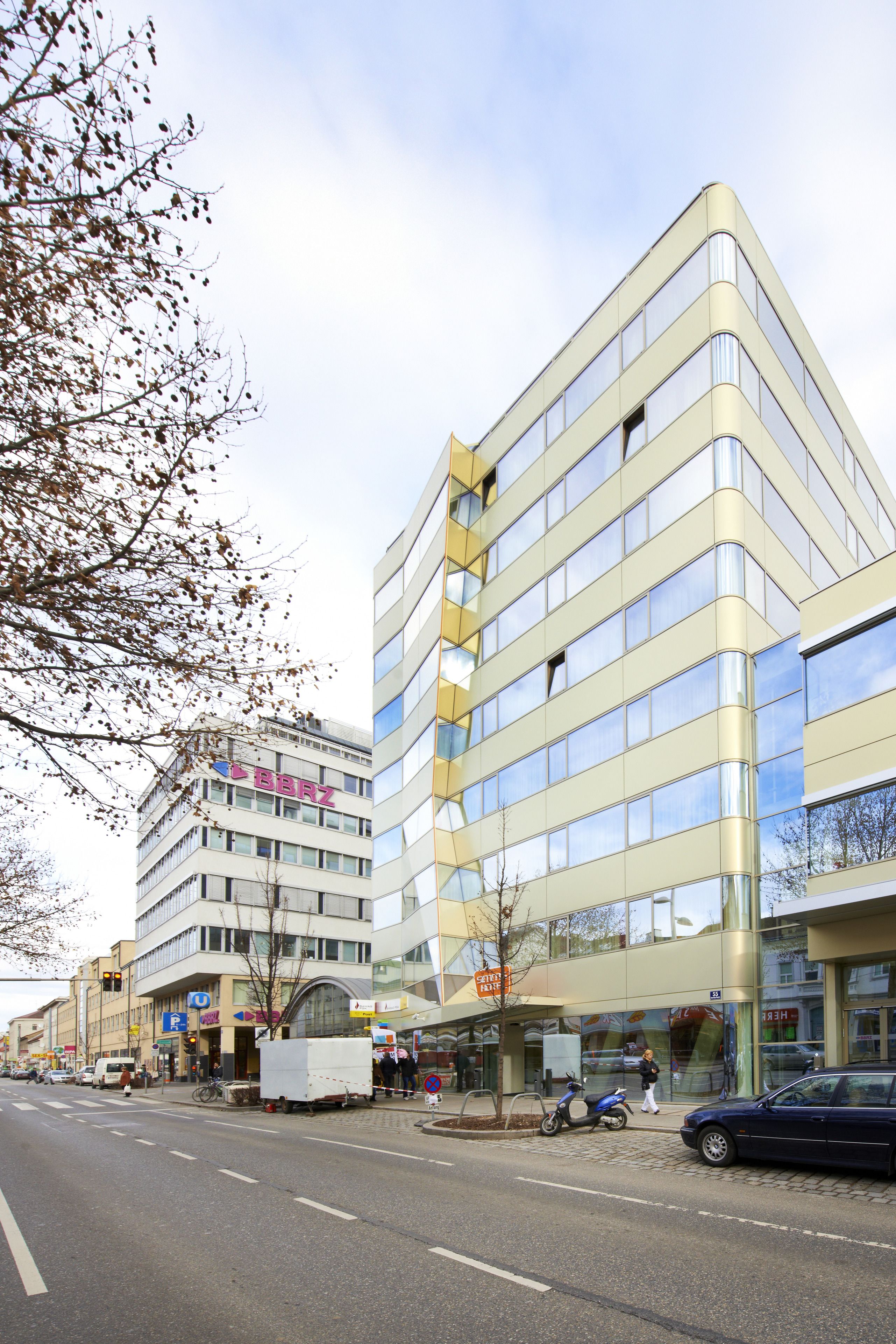 SIMM's Hotel