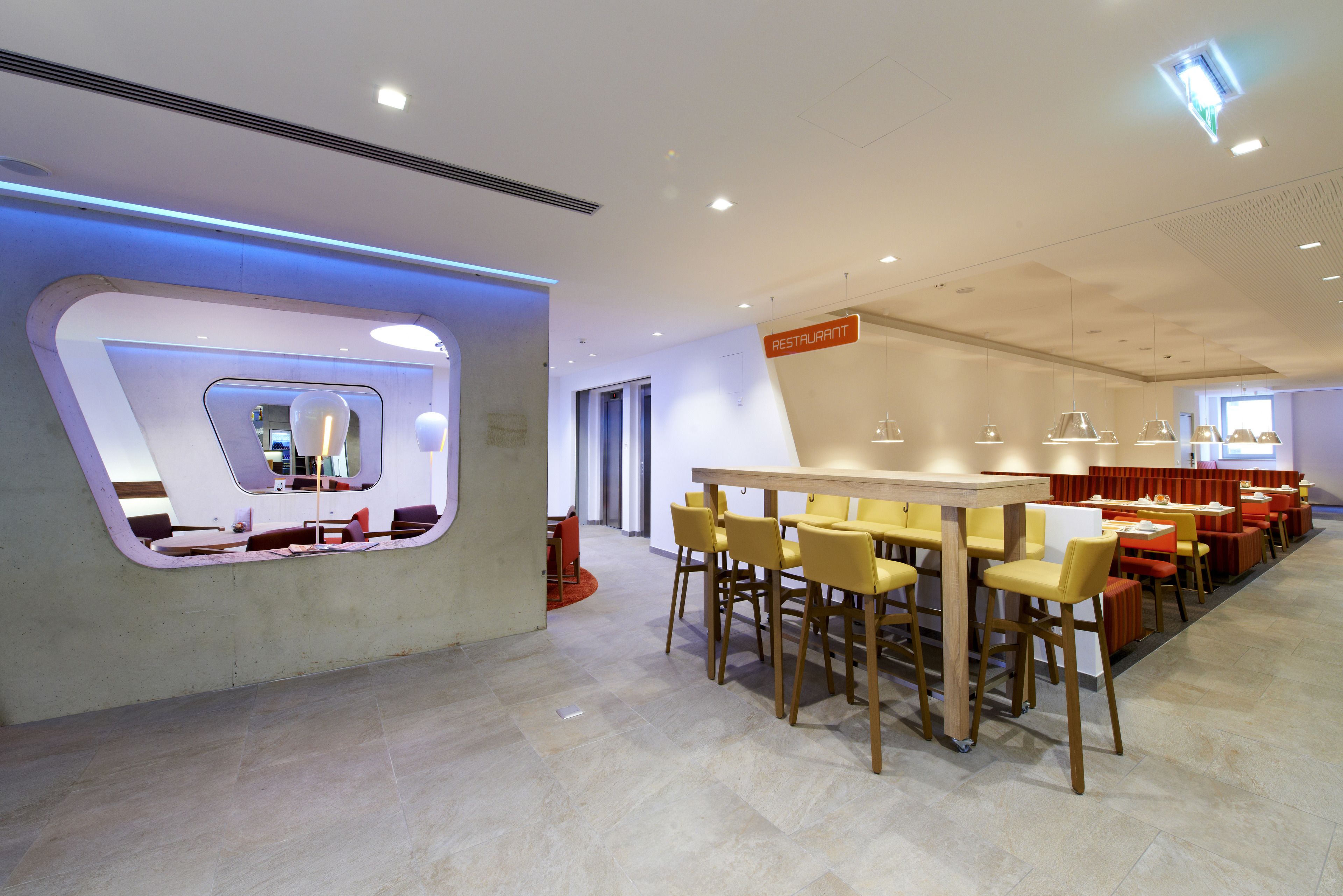 SIMM's Hotel