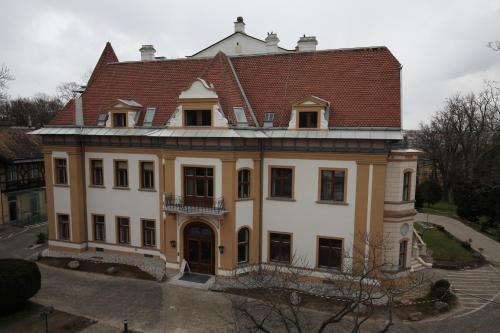 Springer Schlößl