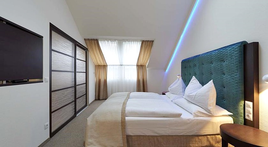 Starlight Suiten Hotel Renngasse
