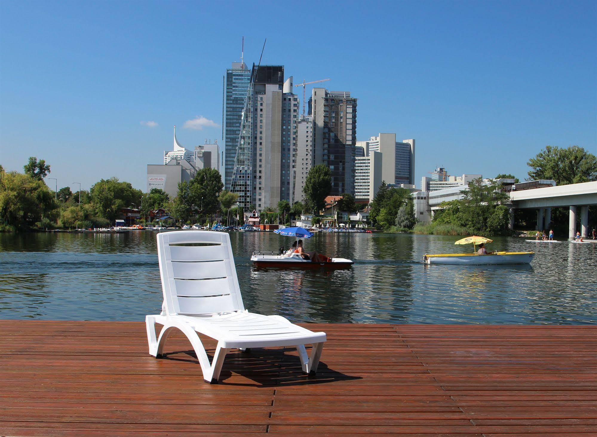 Strandhotel Alte Donau