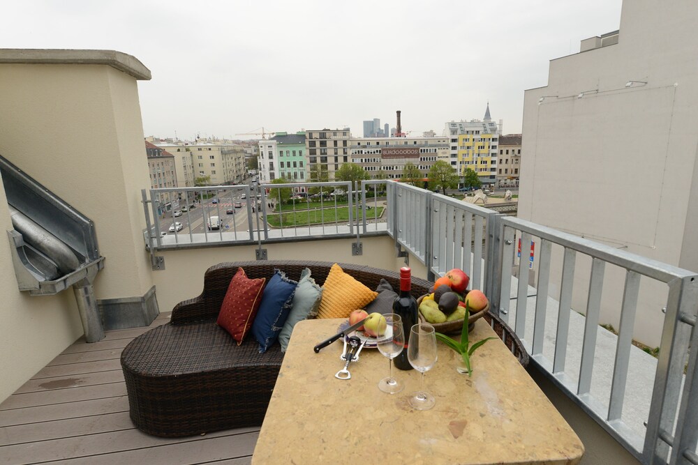 Numa Vienna Strauss