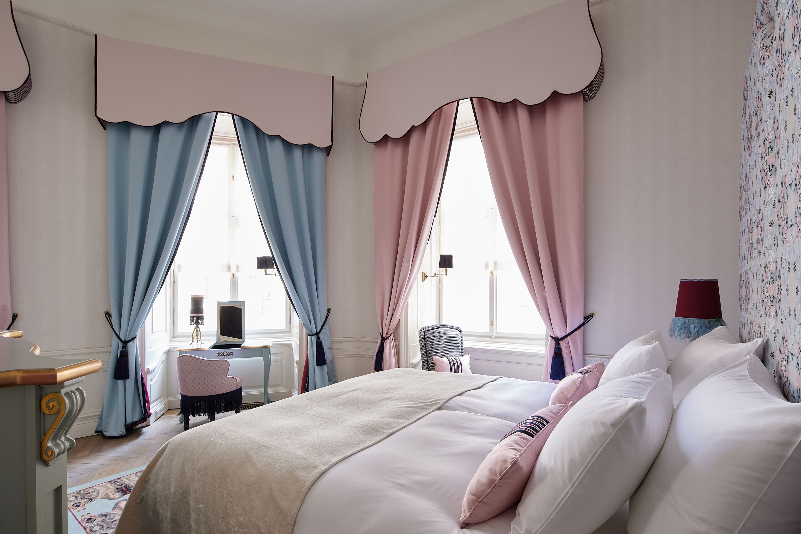 The Leo Grand Hotel