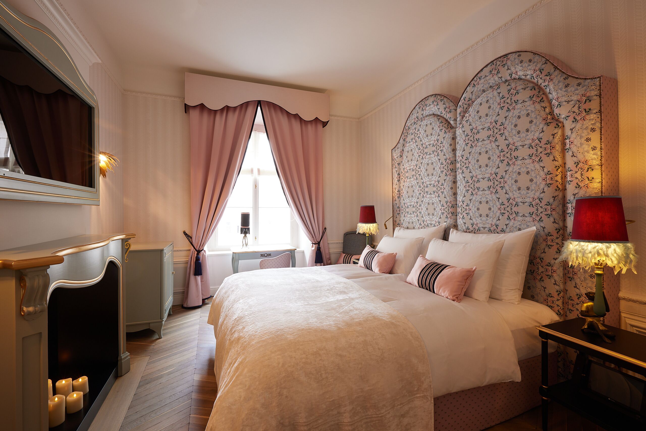 The Leo Grand Hotel