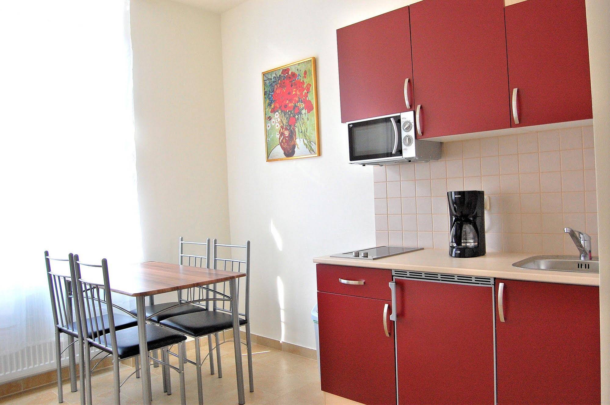 Vienna Family Apartments