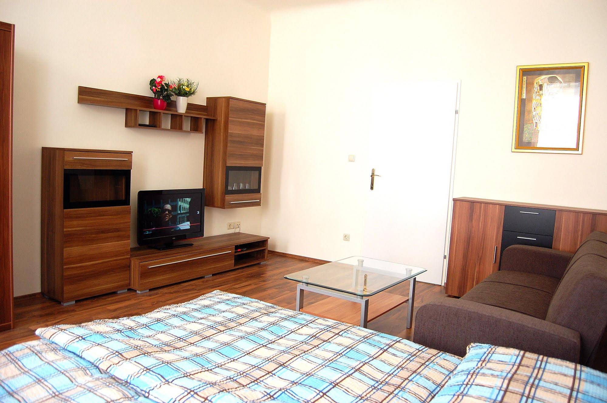 Vienna Family Apartments