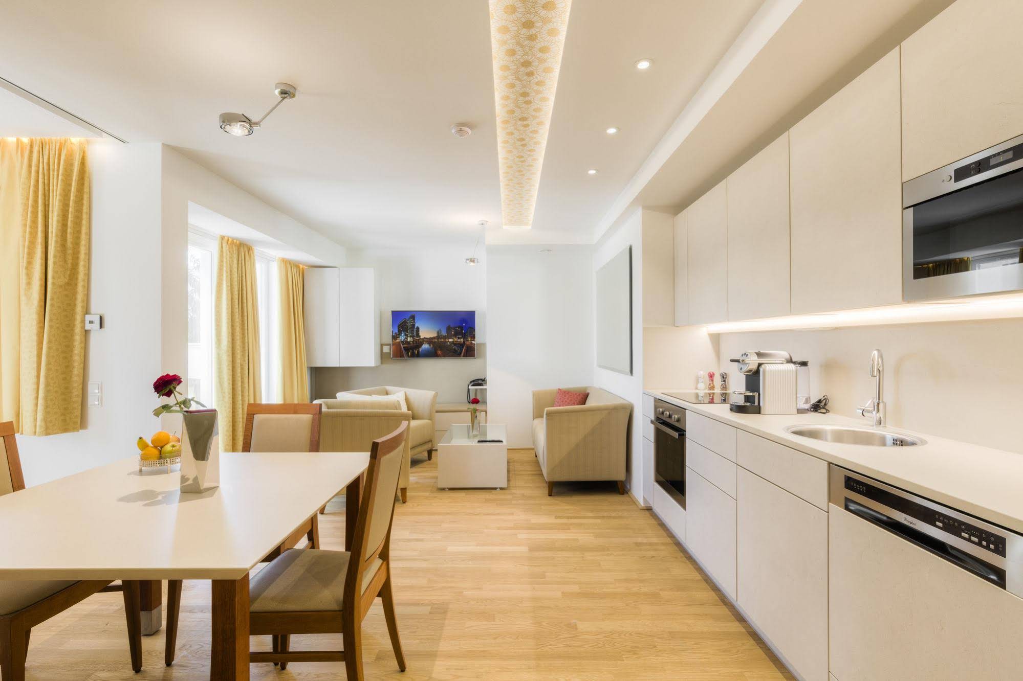 Vienna Grand Apartments