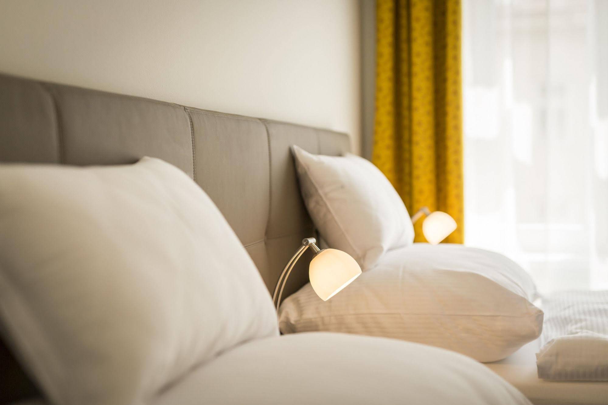 Vienna Grand Apartments City