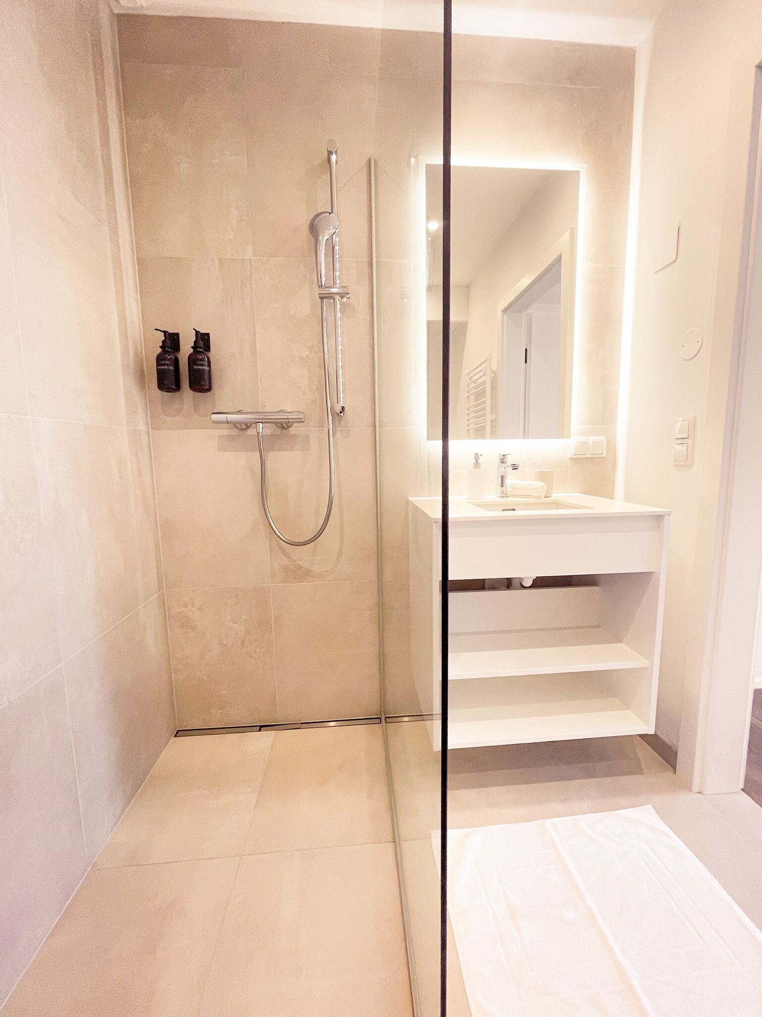 Vienna Heights Premium Apartments